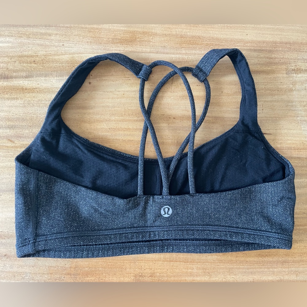 Gray lululemon sports bra